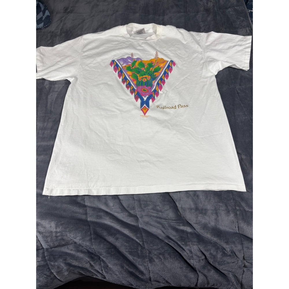 VINTAGE ONEITA RAILROAD PASS GRAPHICS TSHIRT MEN'S‎ XLARGE